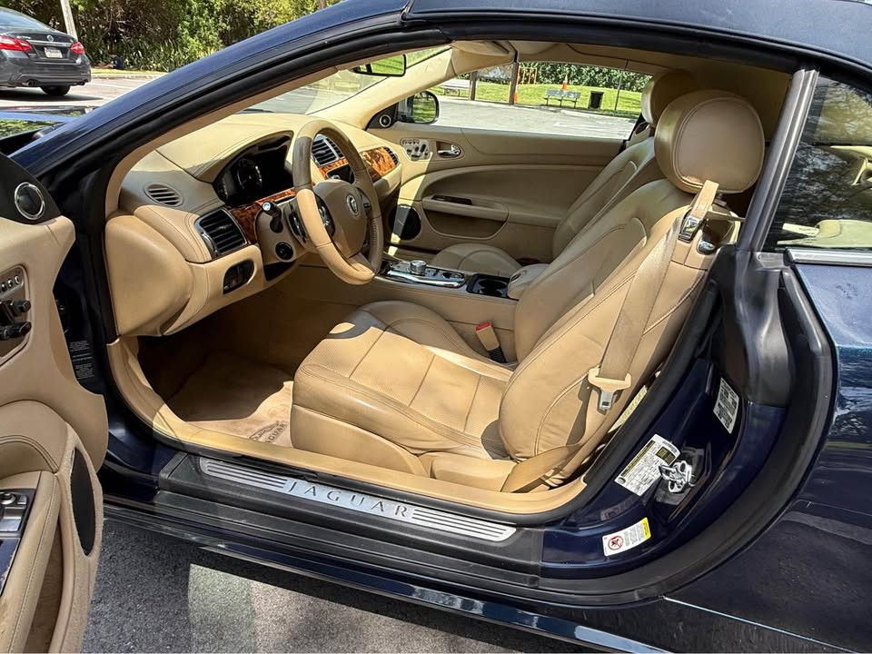 Thumbnail: 2011 Jaguar XK8 Convertible 2D