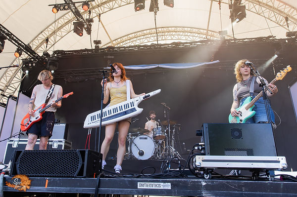 1.Text_4_Lilac Attitude_©Stagetime.ch115.jpg