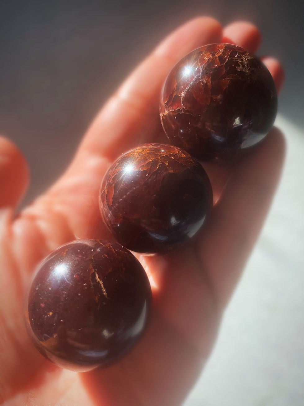 Thumbnail: Star Garnet Spheres