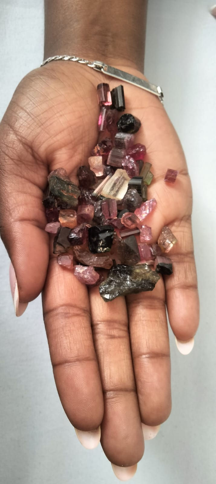 Lot de tourmaline de différentes couleurs