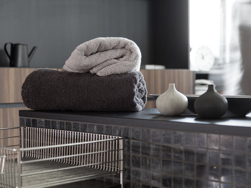 MARQUE Mini Bath Towel (18x39 in) | Sodateru Towel USA