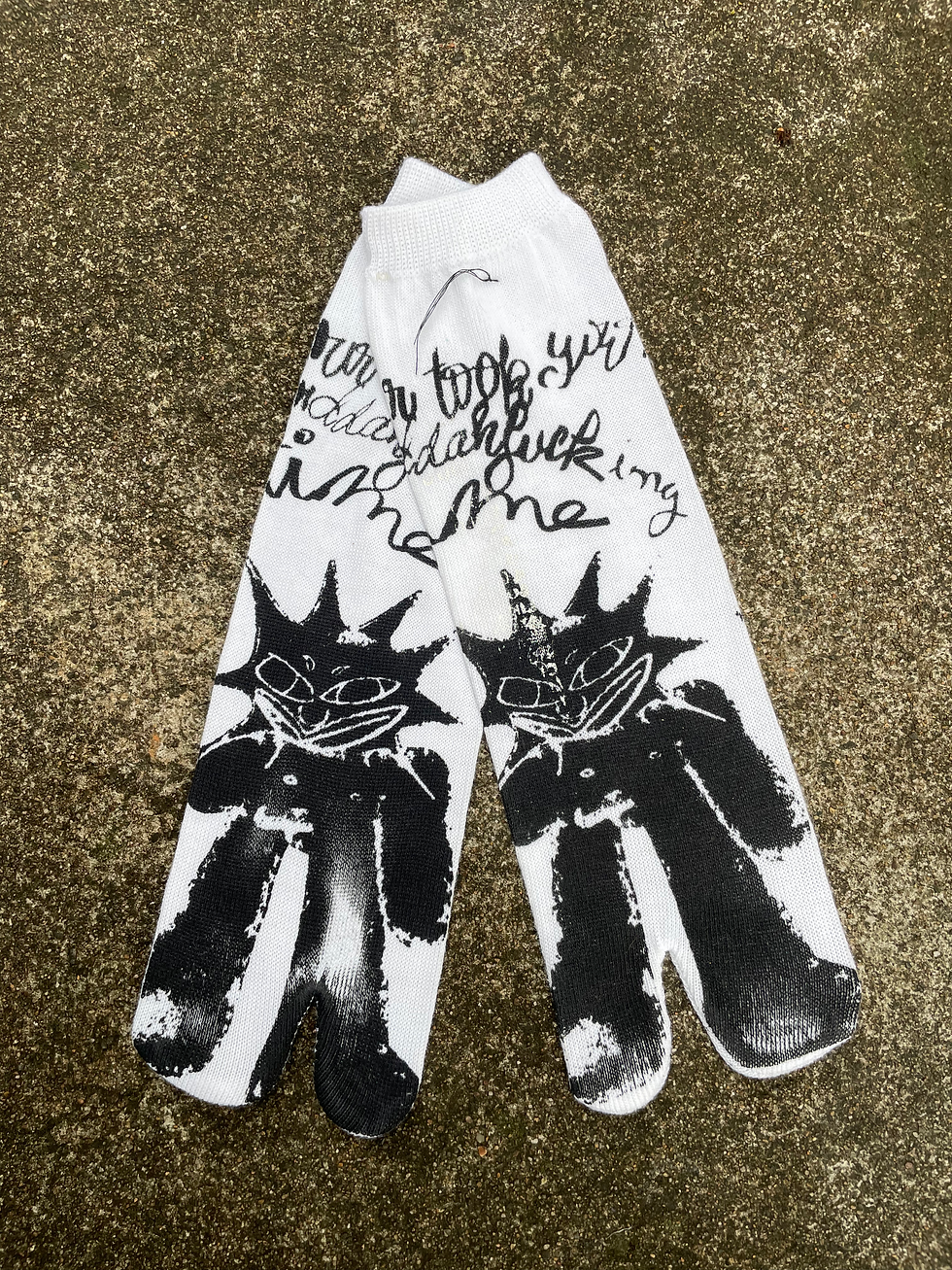 Thumbnail: tabi socks :)