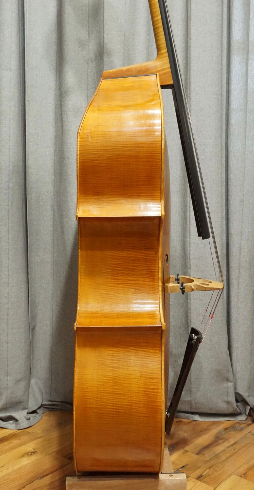 Thumbnail: Modern English bass by Martin Penning c.2020