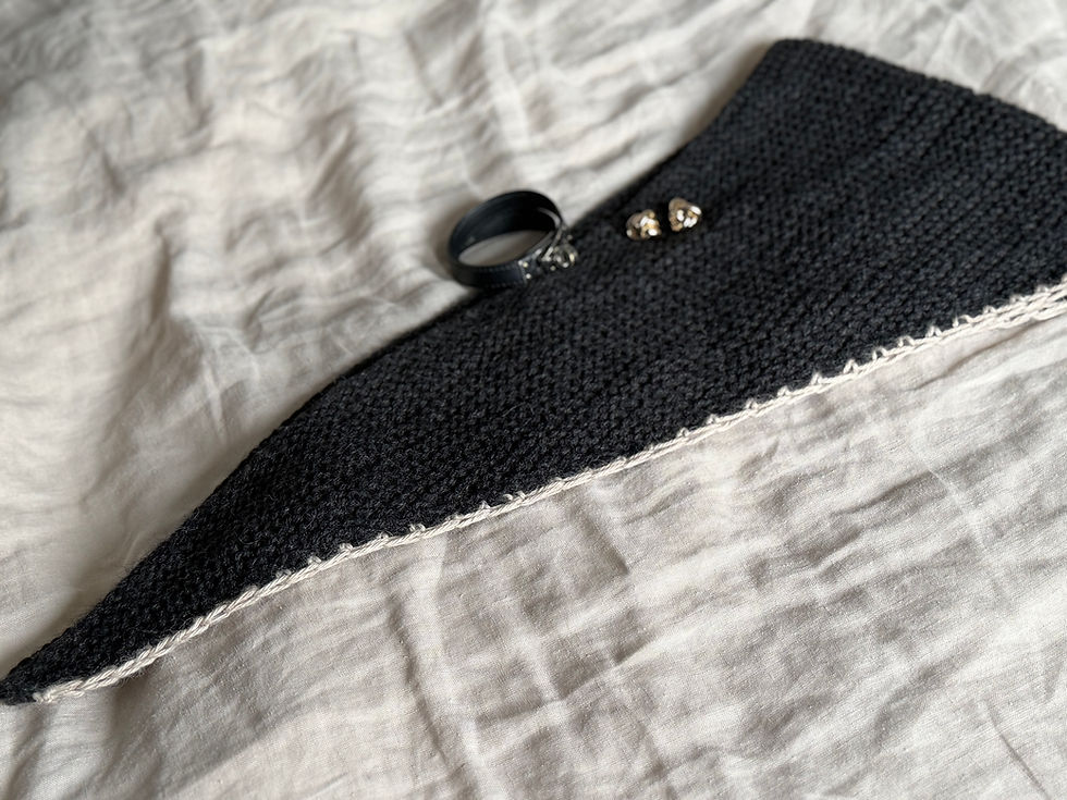 Thumbnail: Soof scarf pattern in English