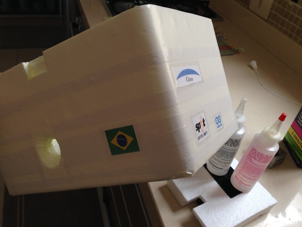 A caixa não tecnológica