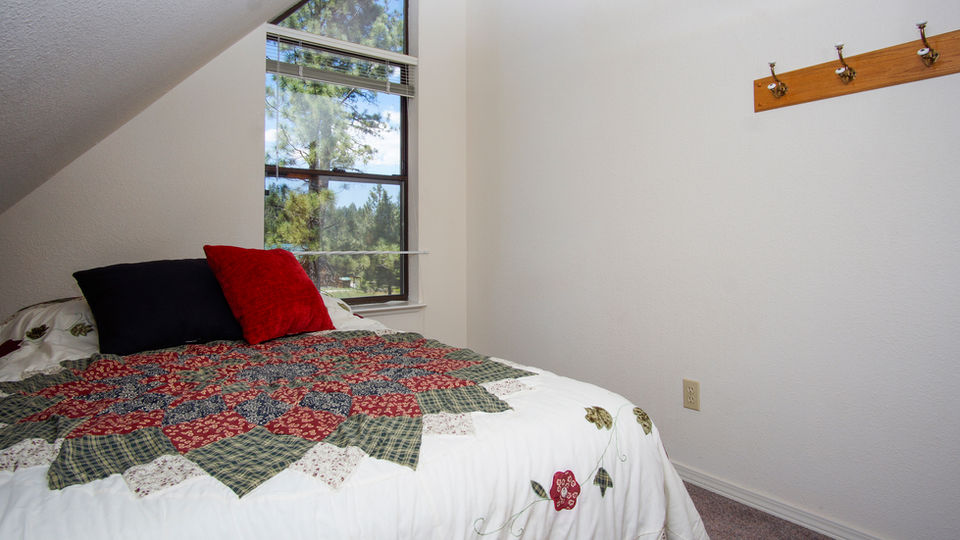 Loft Guest Bedroom.jpg