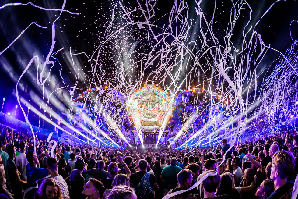 Main Stages | Locus Pocus Deco