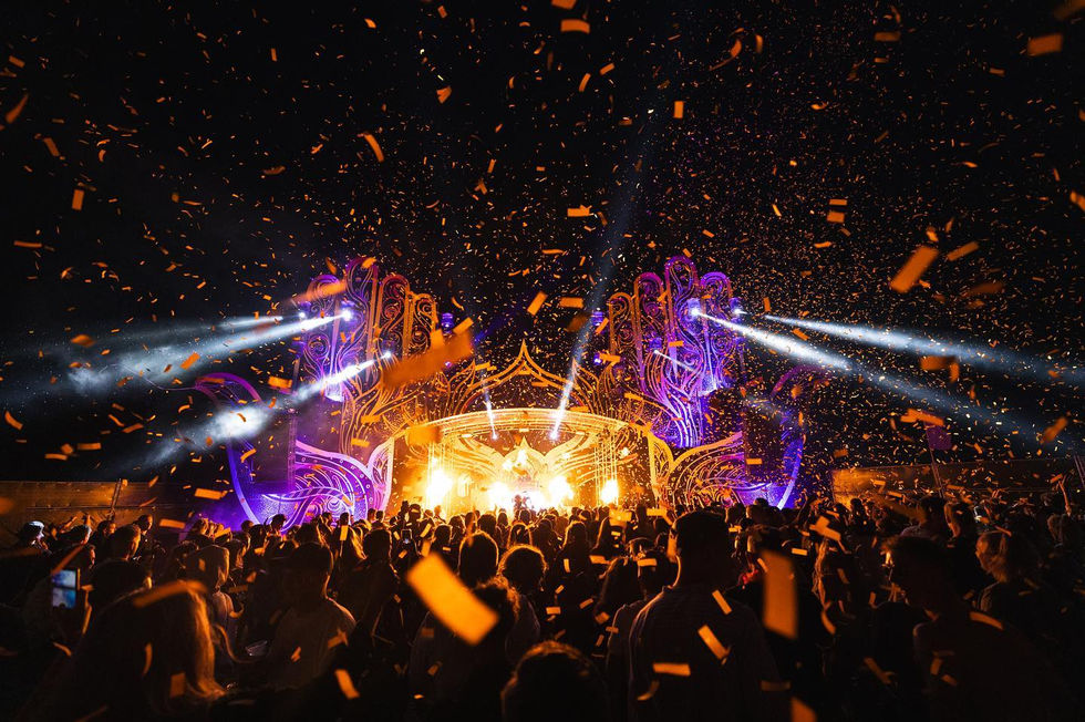Main Stage | Locus Pocus Deco