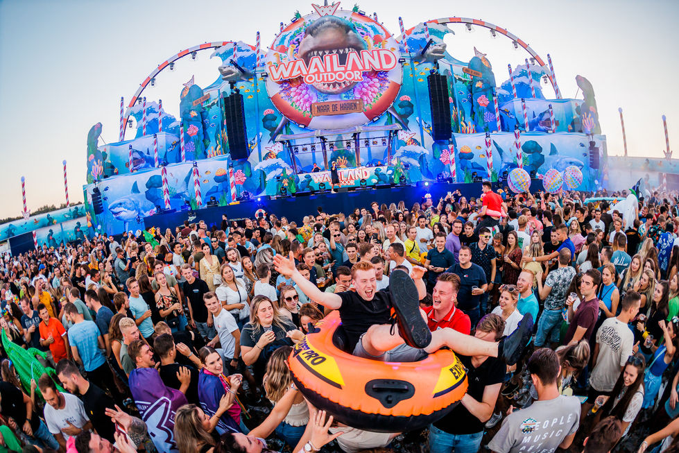 Main Stages | Locus Pocus Deco