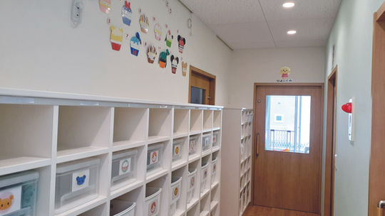 しおどめ保育園久喜の廊下