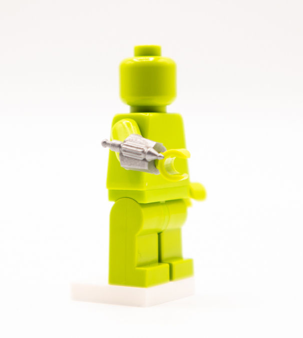 Thumbnail: MANDALORIAN ROCKET GAUNTLET (Assembled) Custom for Minifigs!