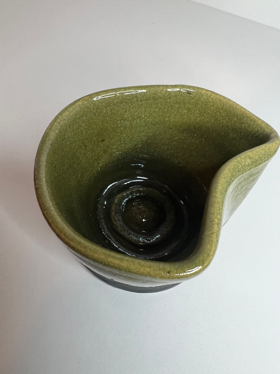 Thumbnail: Green Tea & Black wobble cup