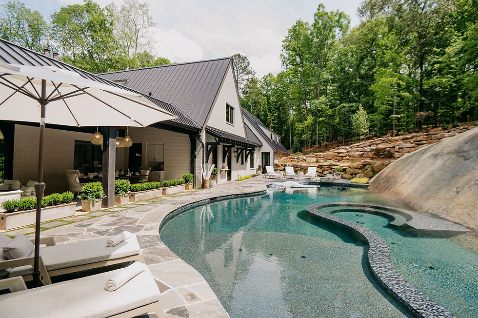 Image of the exterior and pool area of the Forest Retreat