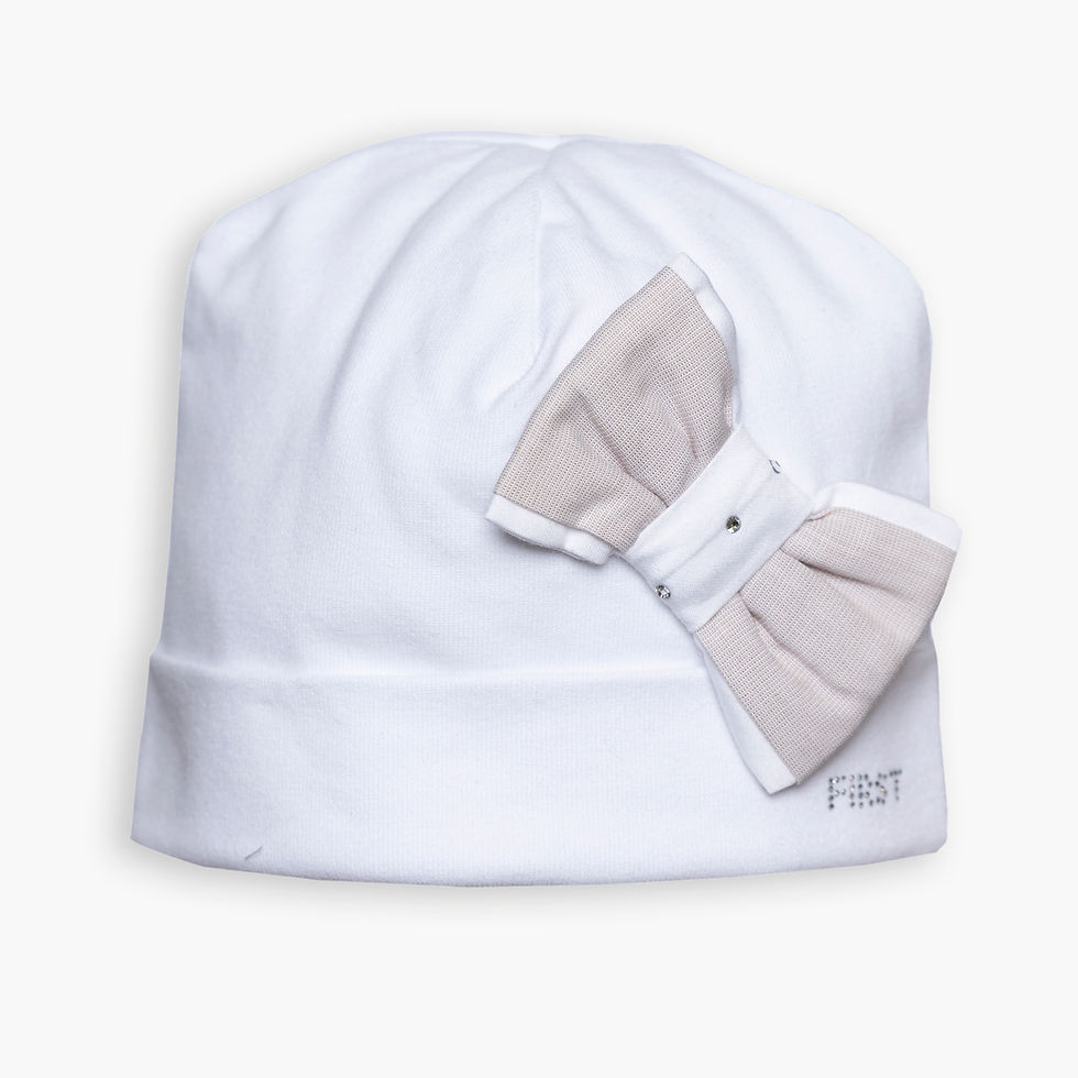 5605022 white/beige bonnet