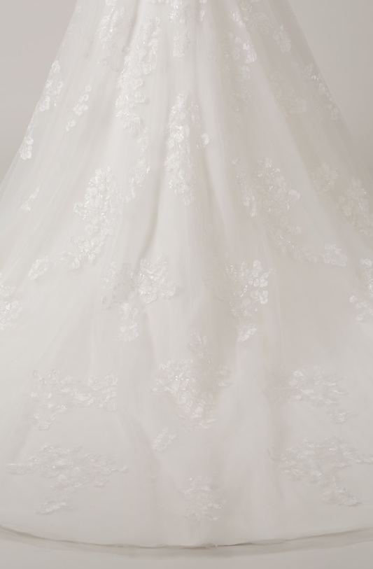 Thumbnail: Mignon Manley Design Bridal Gown