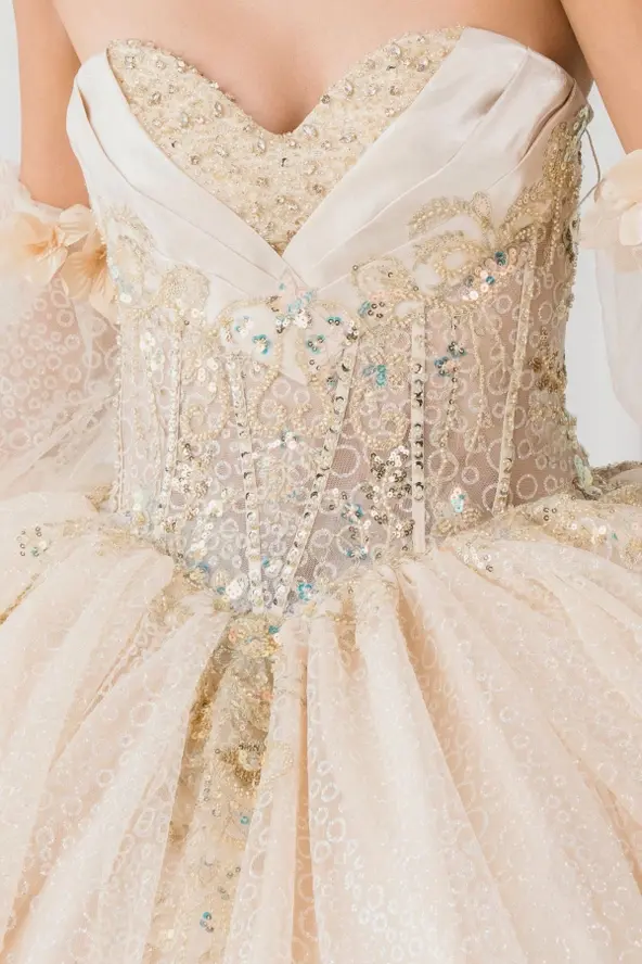 Miniatura: Sequin Beaded Quinceañera Ballgown, Detachable Sleeves