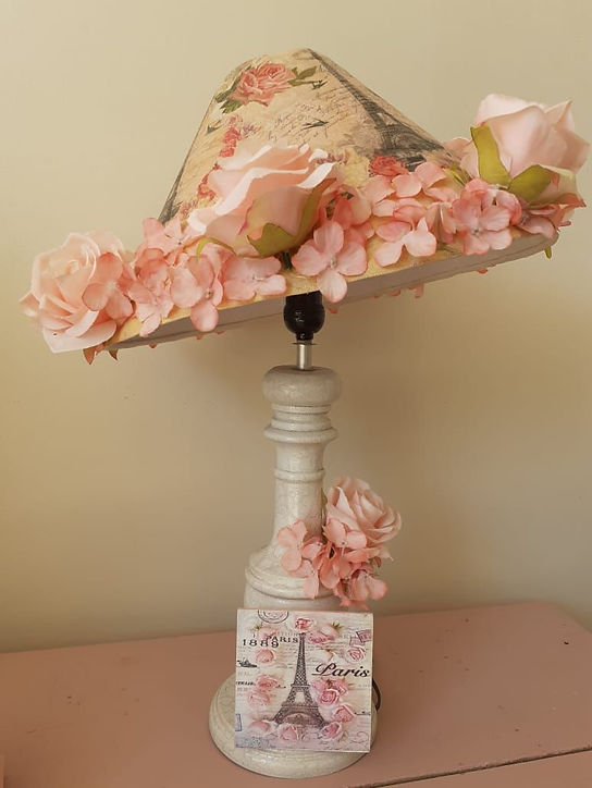 LÁMPARA FLORAL