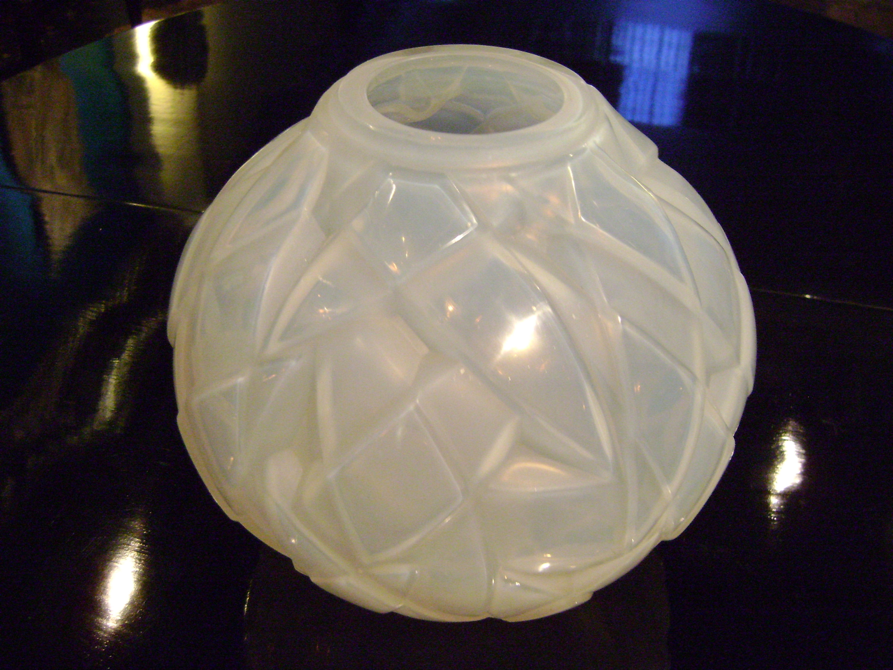 French Art Deco Opalescent Glass Vase - Abstract