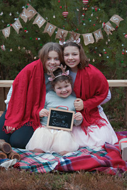 Memorable Family Christmas Mini Photography