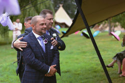 Essential Tipi Relaxed Wedding Photography Tips