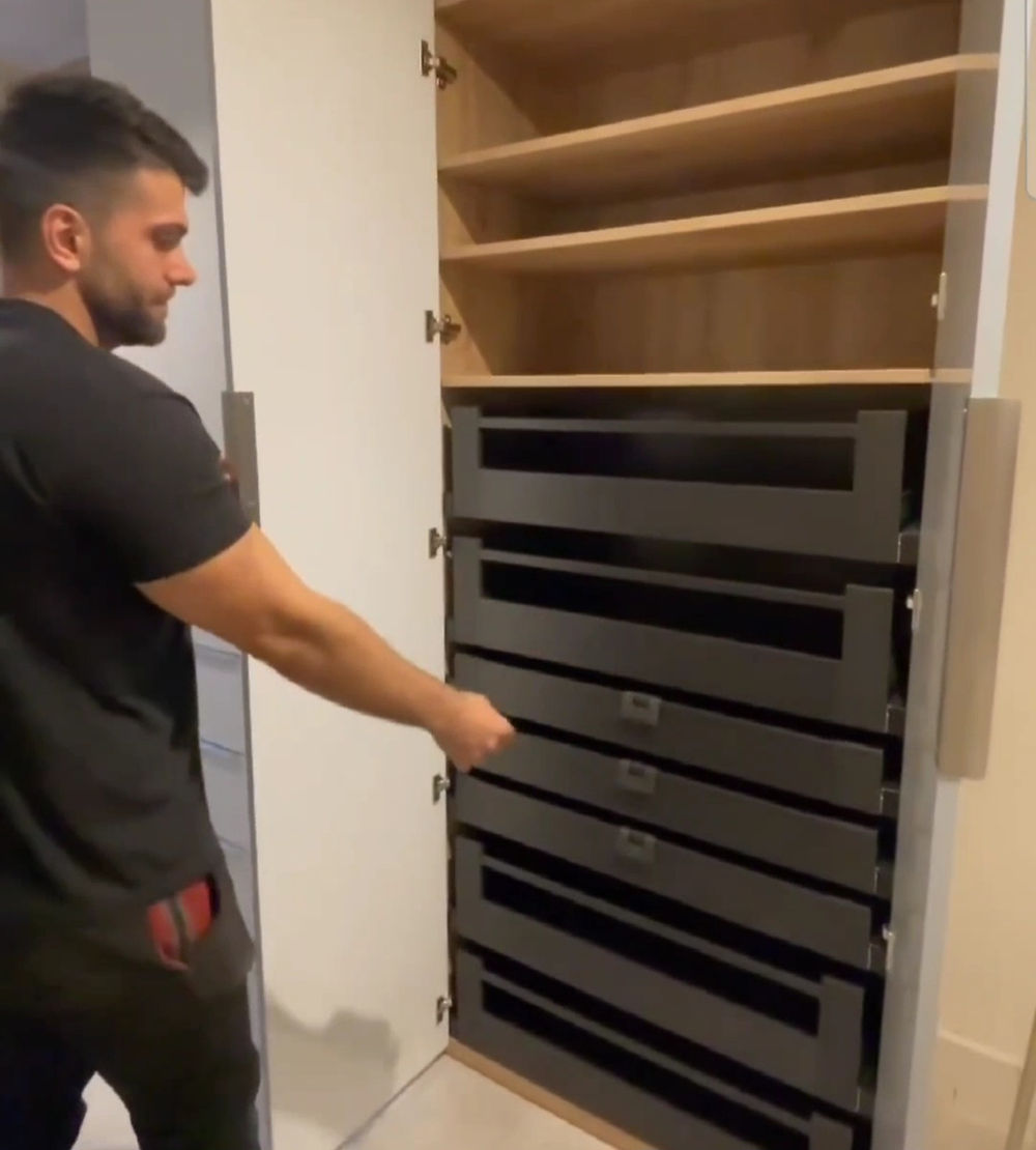 Kitchen fitting & refurbishment London specialist installing drawers.