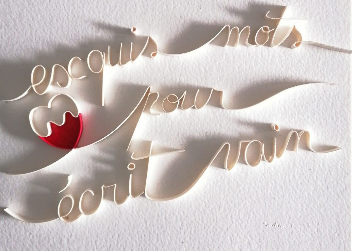 Œuvre originale MO3D EXQUIS MOTS POUR ÉCRIT VAIN de Cendreen Mo, écriture blanche en relief avec un cœur rouge glace vanille