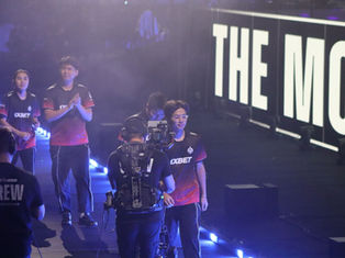 'techno4k' The MongolZ walking to the stage with the other members.