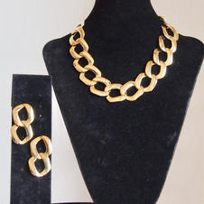 Item #V19 - $20