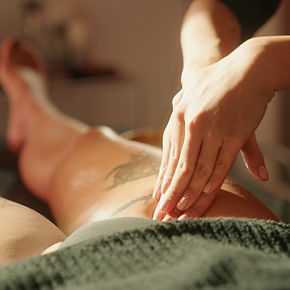 Brasilianische Lymphdrainage Beine in Berlin & Umgebung_edited.jpg