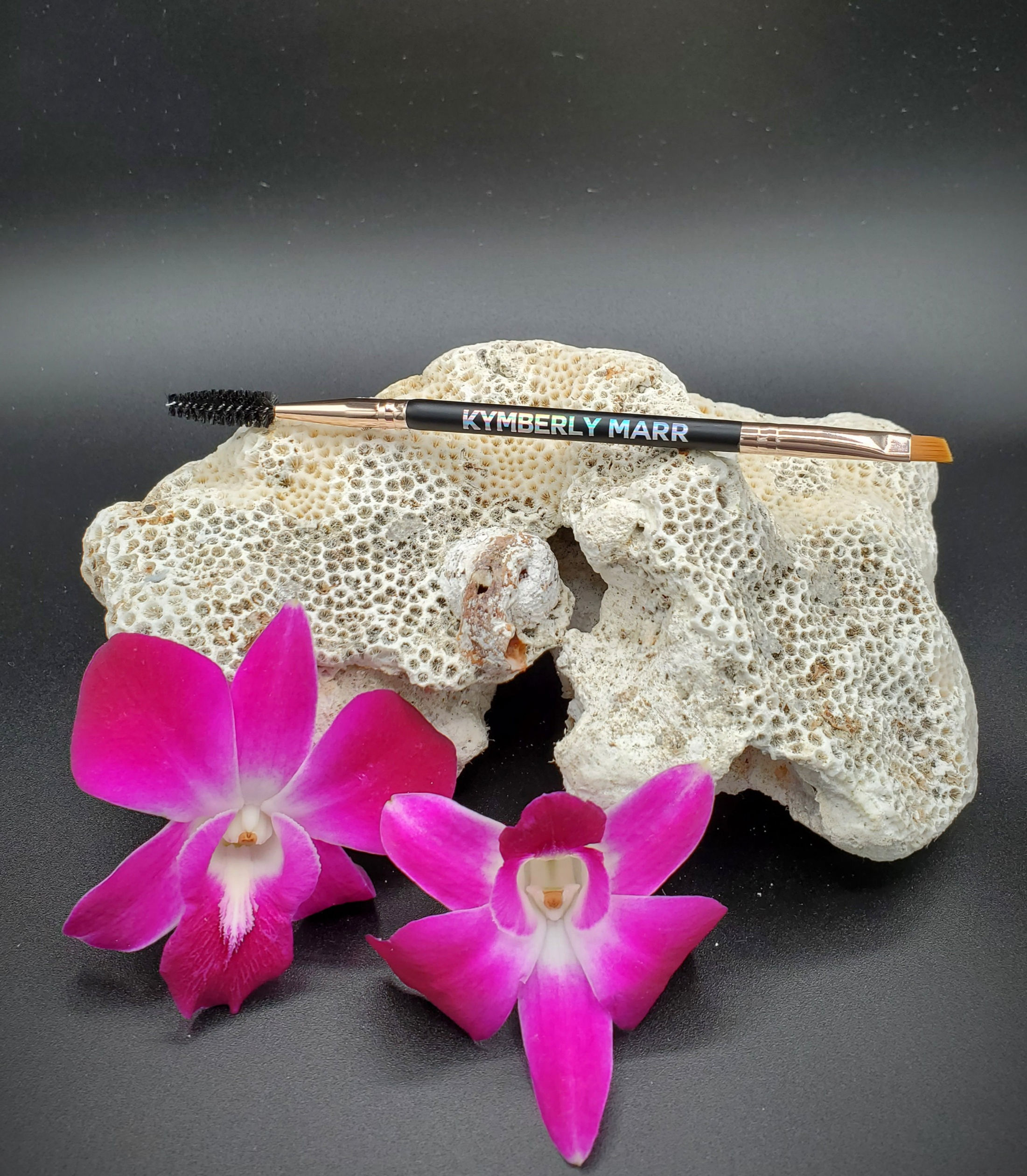 Dual-ended, Angled Brush with Spoolie