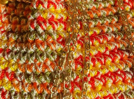 Miniatura: BOMBONERA CON CADENA