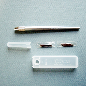 Küçük resim: NT CUTTER D-400GP Kretuar Sanat Bıçağı Metal
