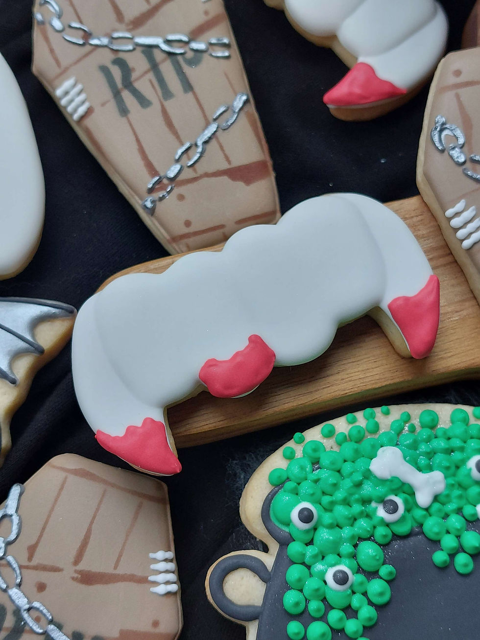 Thumbnail: Ghoulish Halloween Biscuits