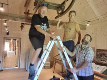 Kurzschlitten aufhängen