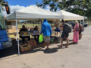MMEU served Maui’s houseless at Kalama Park on July 14 with food, hygiene items, mental health aid, and pet care support.