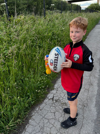 Age: 9
Height (cm):130