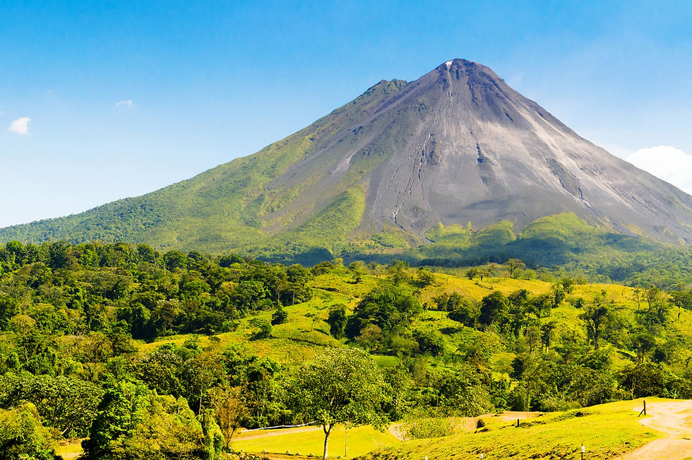 Arenal volcano (Costa Rica, La Fortuna)..jpg