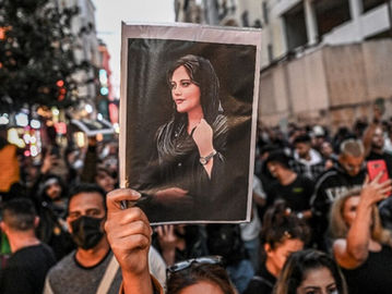 History-in-the-making: Iranians fighting for freedom