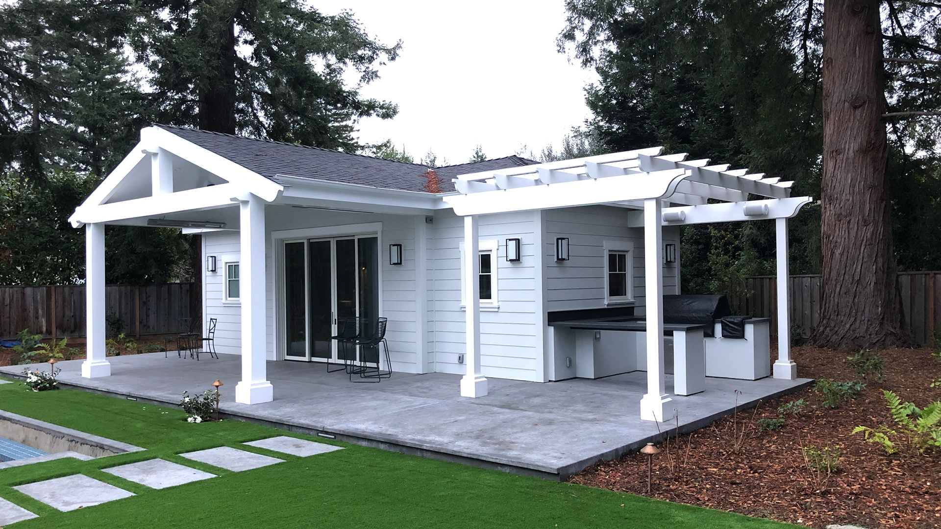 Outdoor-Living-Poolhouse-Masett - Tracery Builders