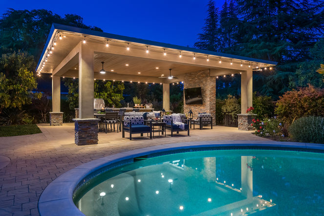 Outdoor Living-Twin Creeks-Backyard-7.jpg