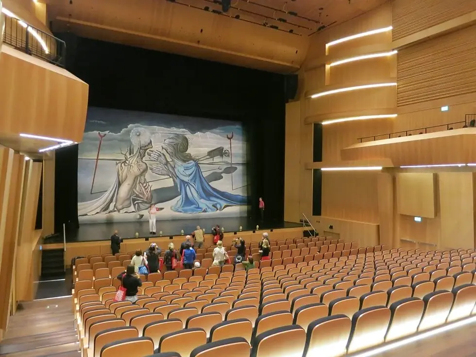 Concert Hall Performing Arts 2