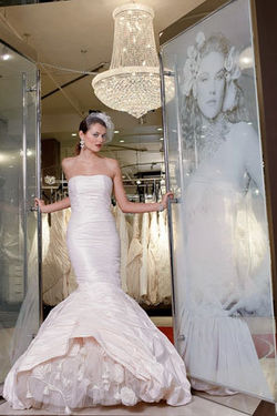 bridal-reflections-model
