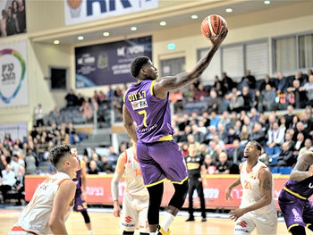 ניצחון (על) המכבים מראשל"צ: 78:70 לחולוניה