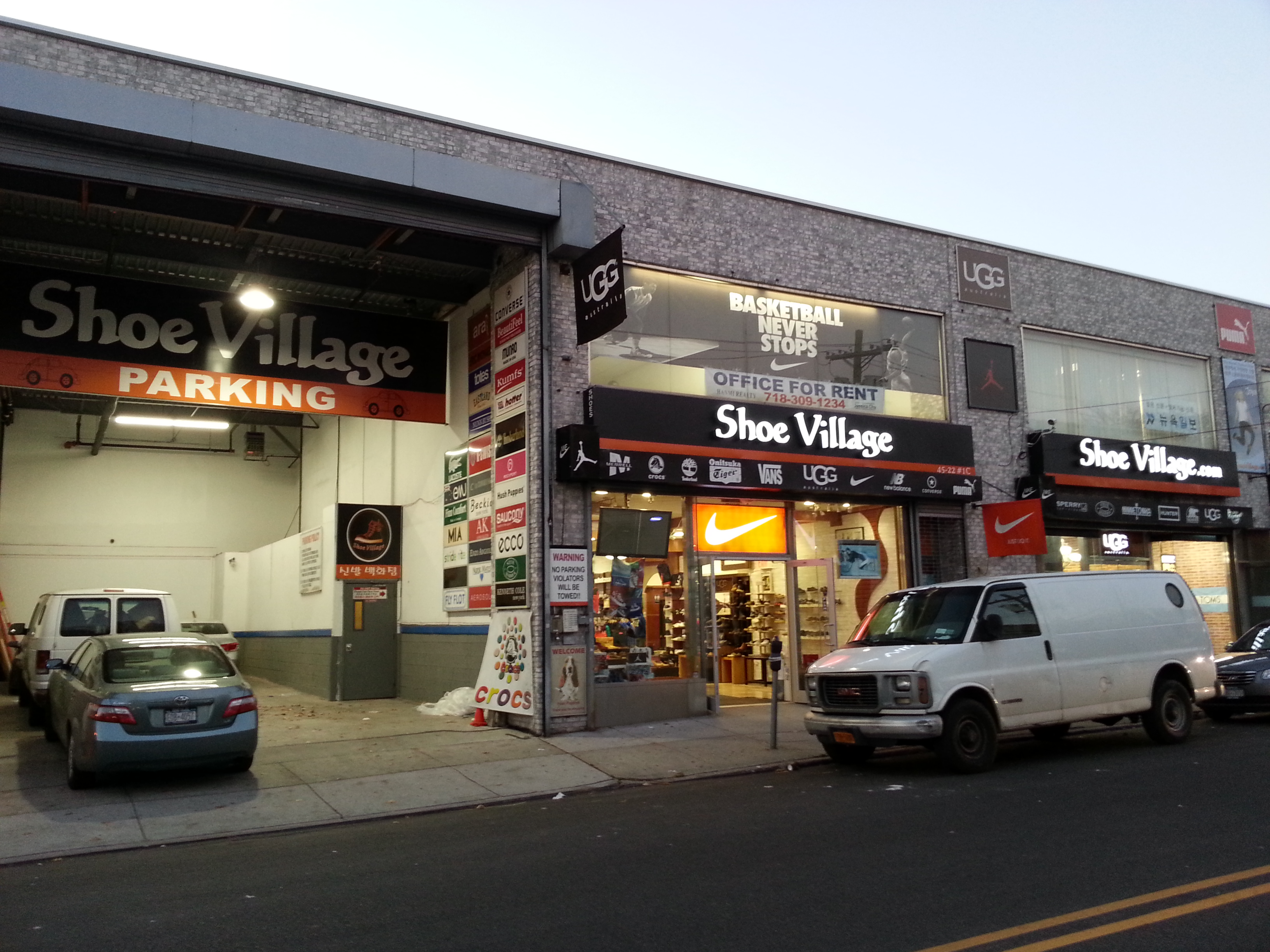 shoe village flushing ny