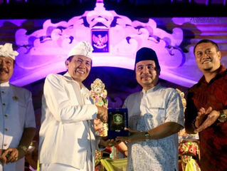 MALAM PUNCAK PIODALAN PURA MANDHARA GIRI SEMERU AGUNG 2017