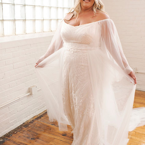 STYLE ME PRETTY features plus size wedding dress from Barbara Kavchok