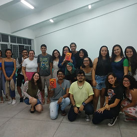 Clube_pet_de_leitura_â_o_sol_na_cabeç