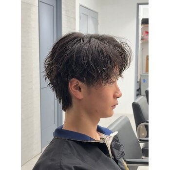 やりすぎないラフな シャドウパーマ