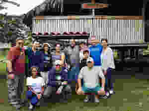 De izquierda a derecha en la parte de arriba estamos: yo, Alejandro, Karla, Yamy, Pich, Alejandra (e hijo), Rafael y Anayansi. Abajo, de izquierda a derecha: Yolani, Jorge y Alfredo.