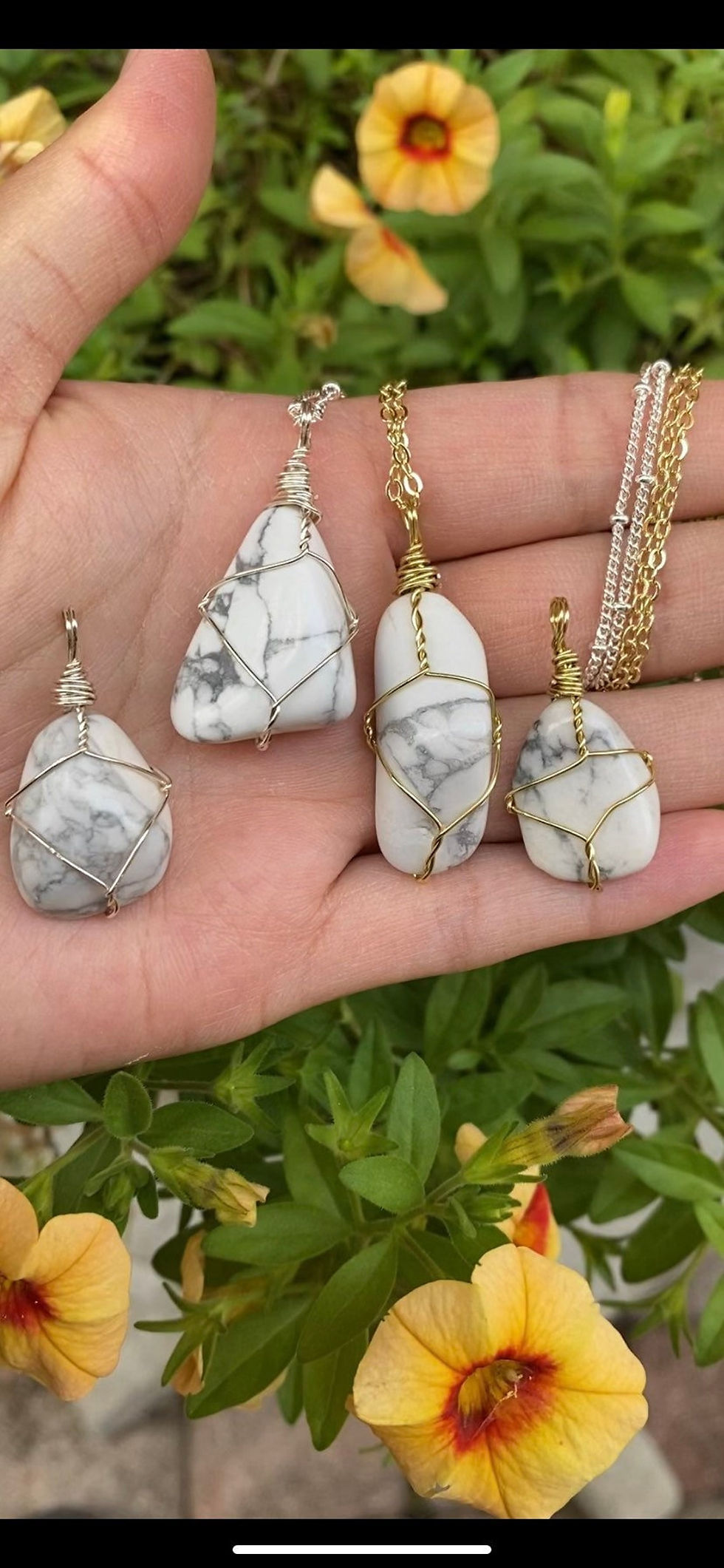 Thumbnail: Howlite Necklace - Stress & Anxiety Aid